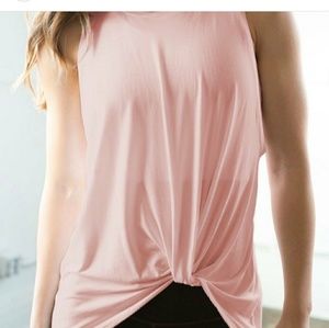 Knot so fast tank in peach